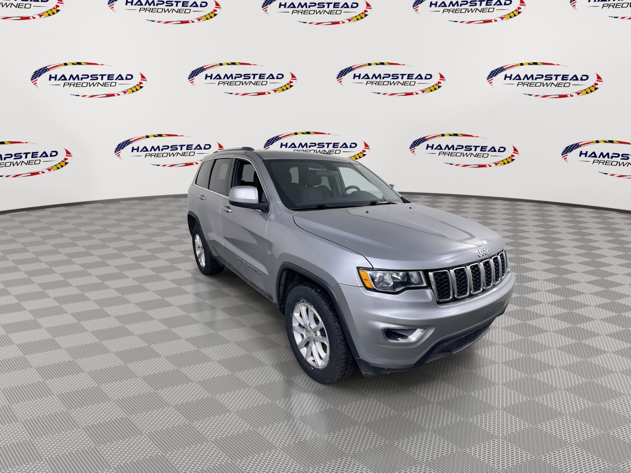 Used 2021 Jeep Grand Cherokee Laredo w/ Security & Convenience Group AWD/4WD image 2