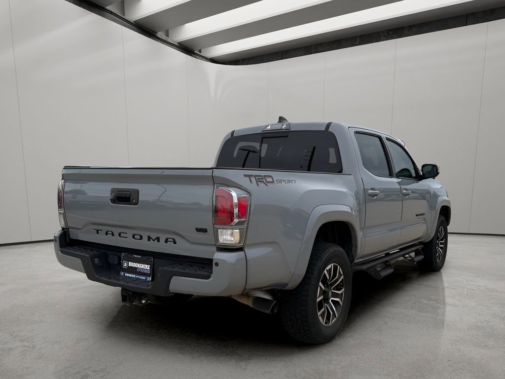 Used 2021 Toyota Tacoma TRD Sport w/ Technology Package image 5
