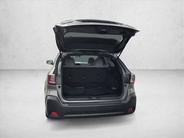 Used 2025 Subaru Outback Premium w/ Popular Package #1A image 7