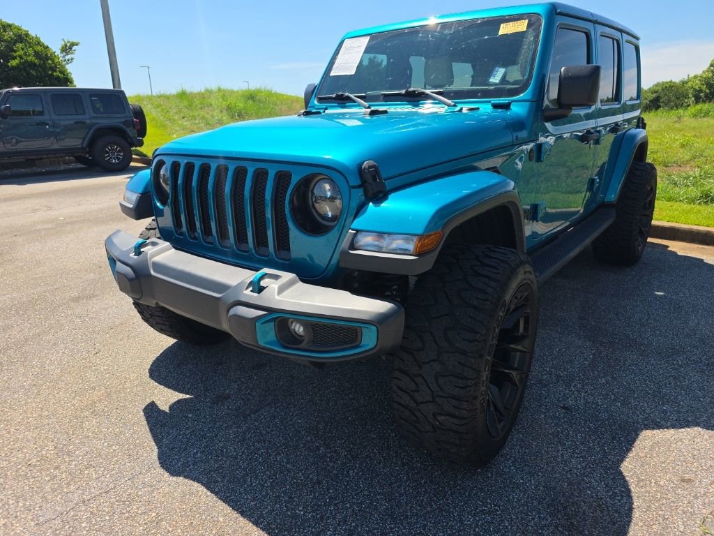 Used 2020 Jeep Wrangler Unlimited Sahara AWD/4WD image 3