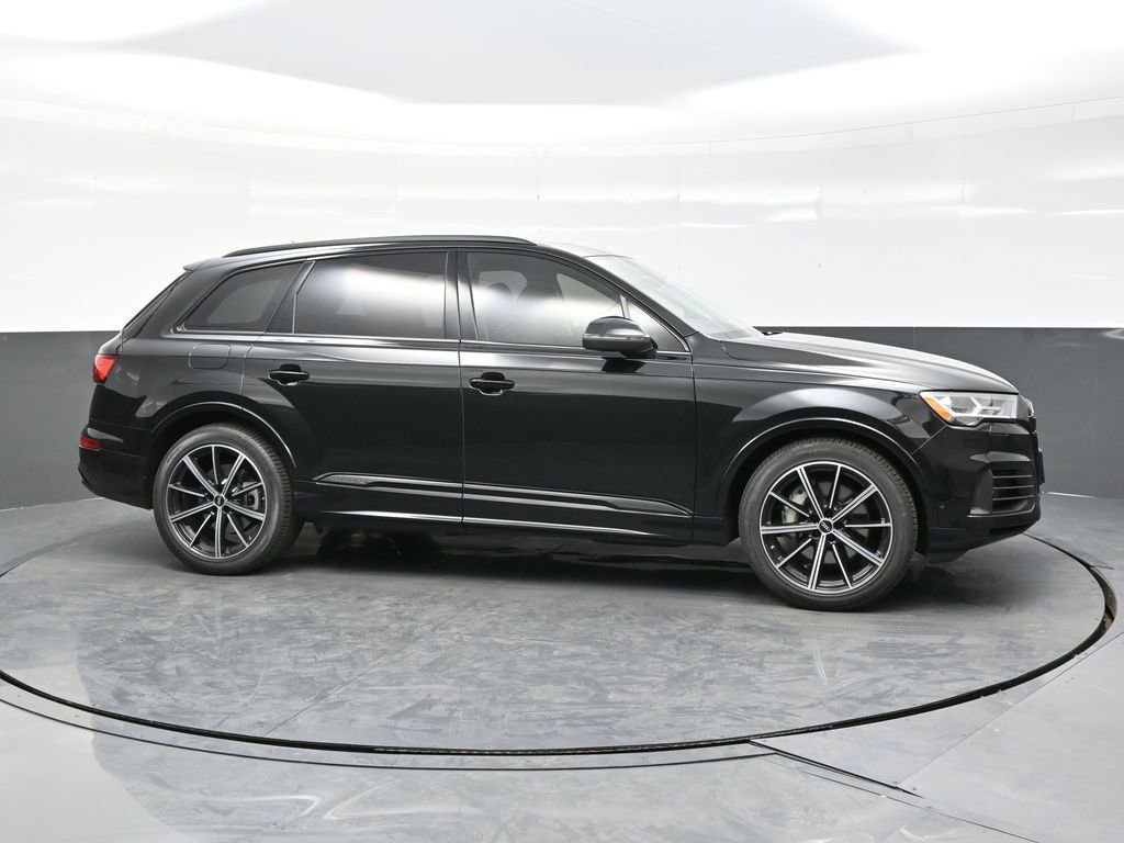 Used 2022 Audi Q7 3.0T Prestige AWD/4WD image 8