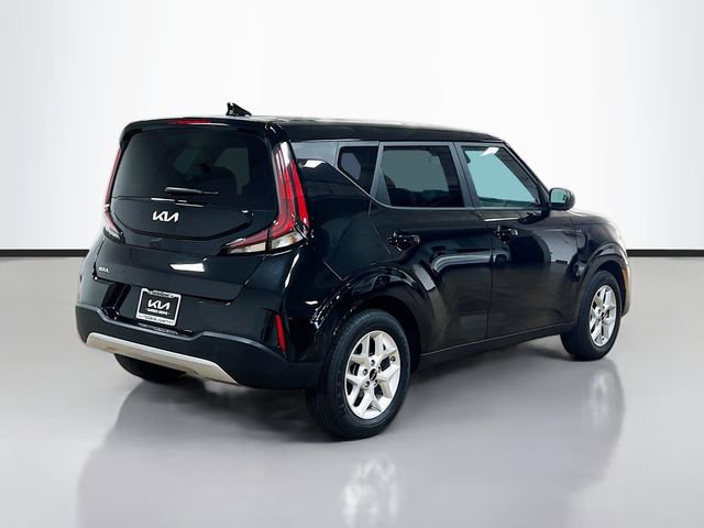 Certified 2025 Kia Soul LX image 7