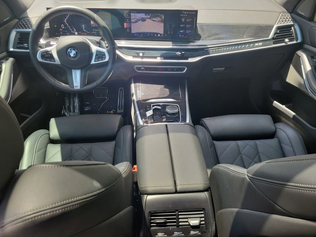 Used 2024 BMW X5 sDrive40i w/ M Sport Package RWD image 19