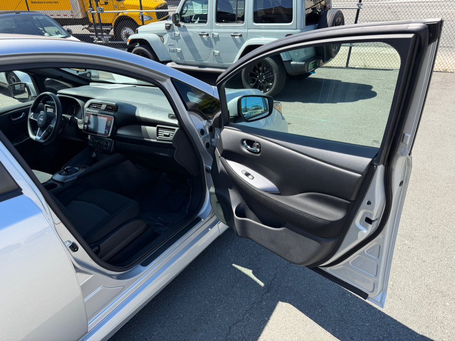 Used 2025 Nissan Leaf S FWD image 35
