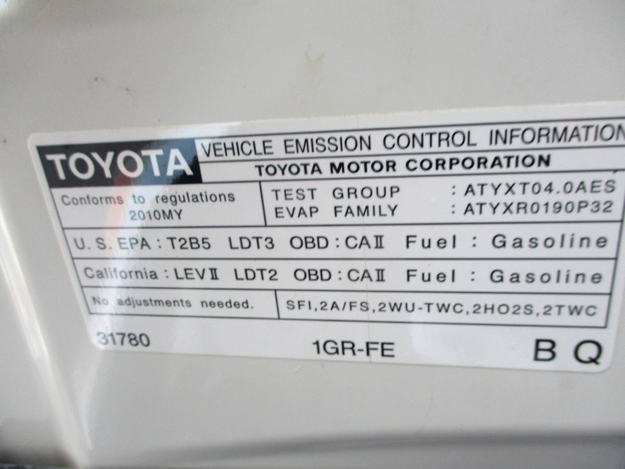 Used 2010 Toyota 4Runner SR5 AWD/4WD image 31