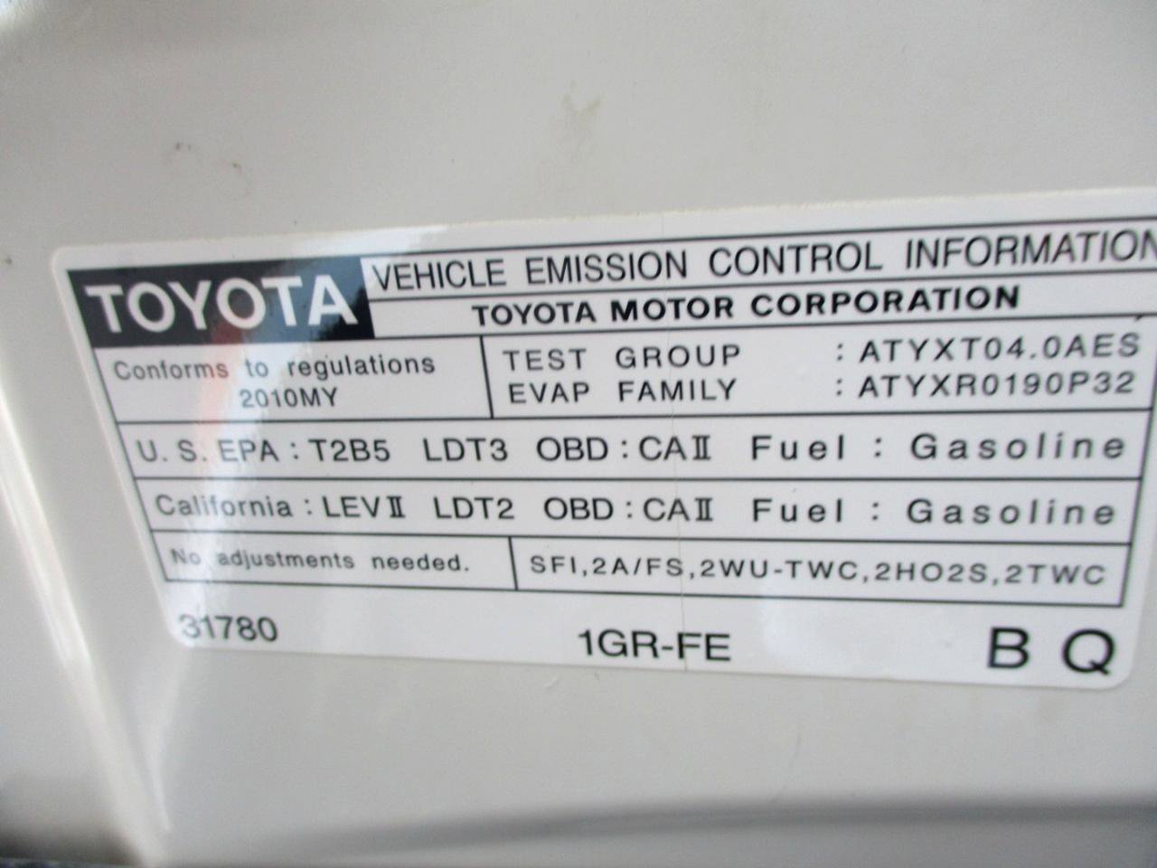 Used 2010 Toyota 4Runner SR5 AWD/4WD image 31