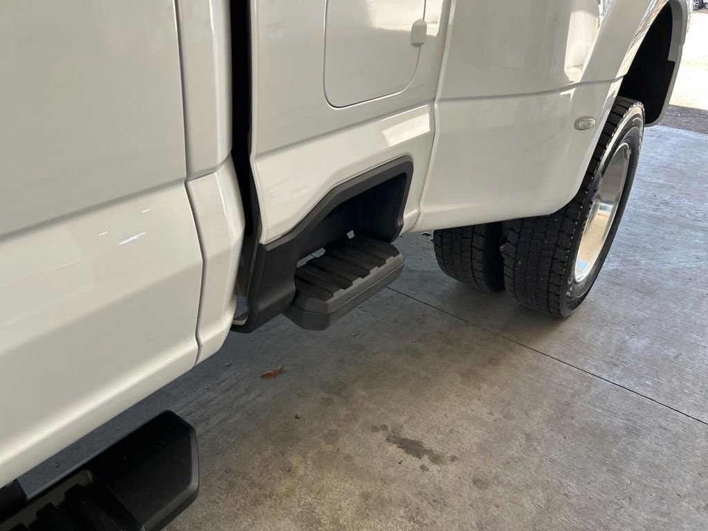 Used 2025 Ford F450 XLT image 16