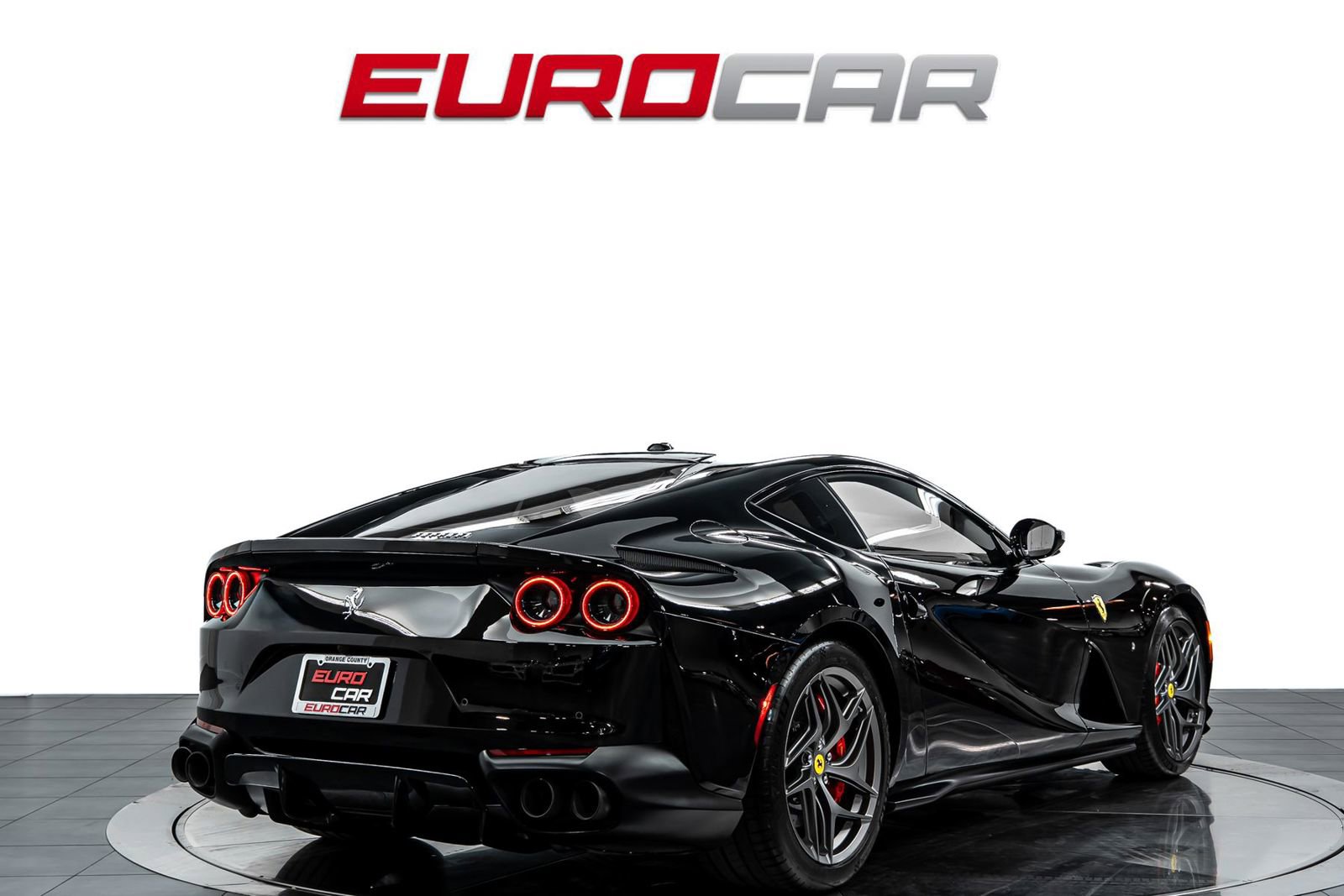 Used 2020 Ferrari 812 Superfast RWD image 5