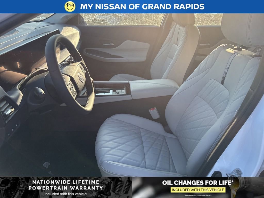 New 2026 Nissan Sentra SL w/ Floor Mat Package image 7