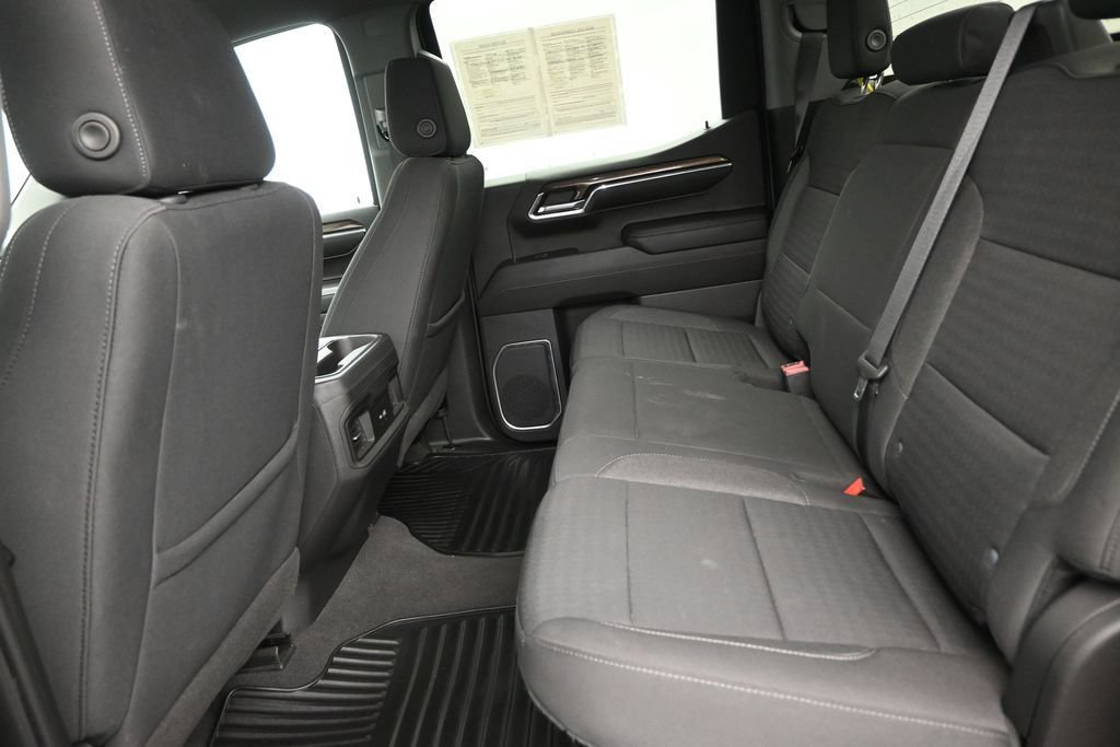Used 2022 Chevrolet Silverado 1500 LT Trail Boss AWD/4WD image 14
