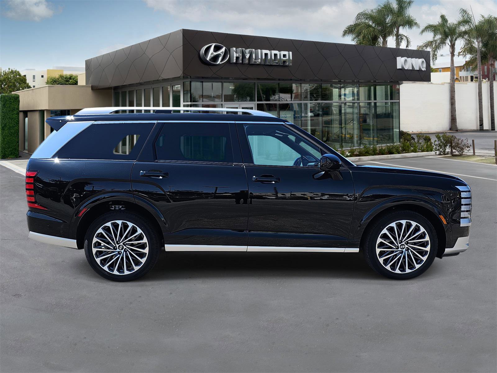 New 2026 Hyundai Palisade Calligraphy image 2