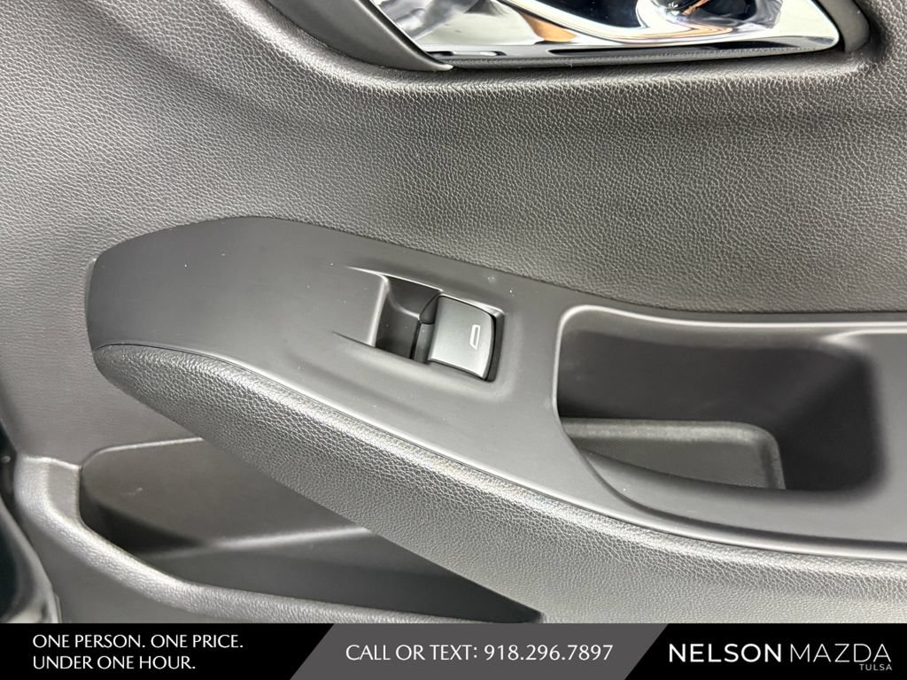 Used 2019 Chevrolet Traverse LS FWD image 39