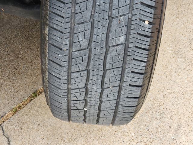 Used 2024 Chevrolet Silverado 1500 Custom image 10