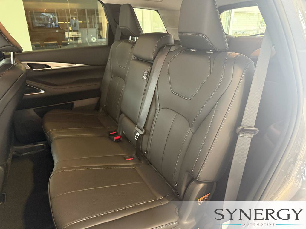 New 2027 INFINITI QX60 Luxe w/ Cargo Package FWD image 28