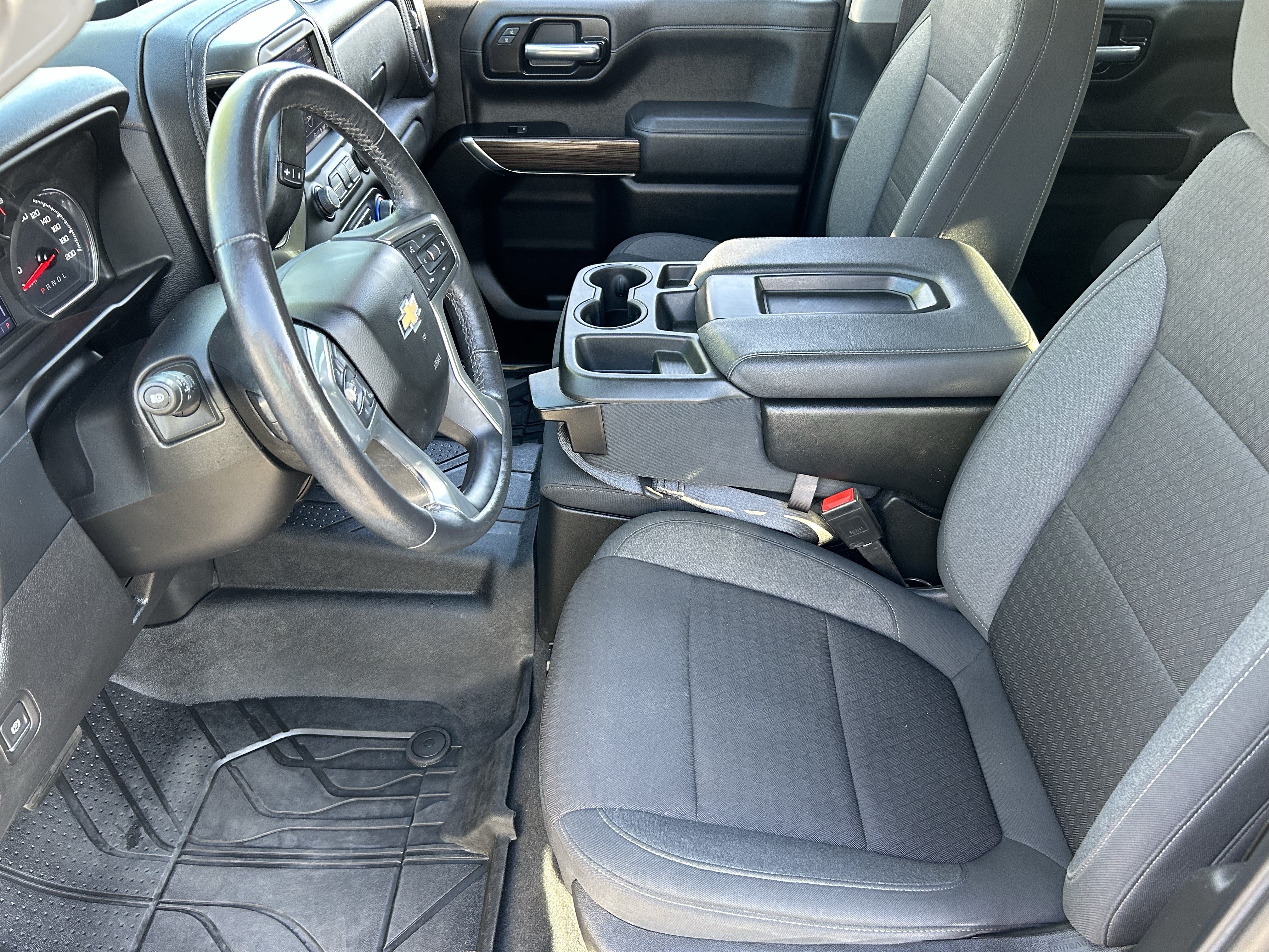 Used 2022 Chevrolet Silverado 1500 LT w/ Convenience Package II AWD/4WD image 17