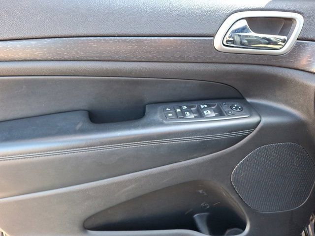 Certified 2018 Jeep Grand Cherokee Altitude AWD/4WD image 16