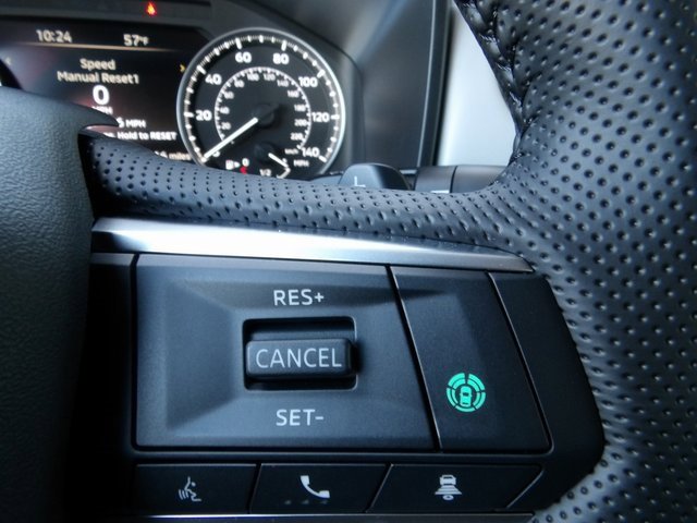 New 2025 Mitsubishi Outlander SE image 36