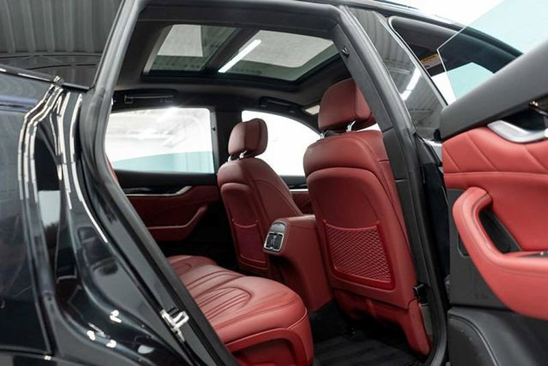Used 2022 Maserati Levante GT image 24