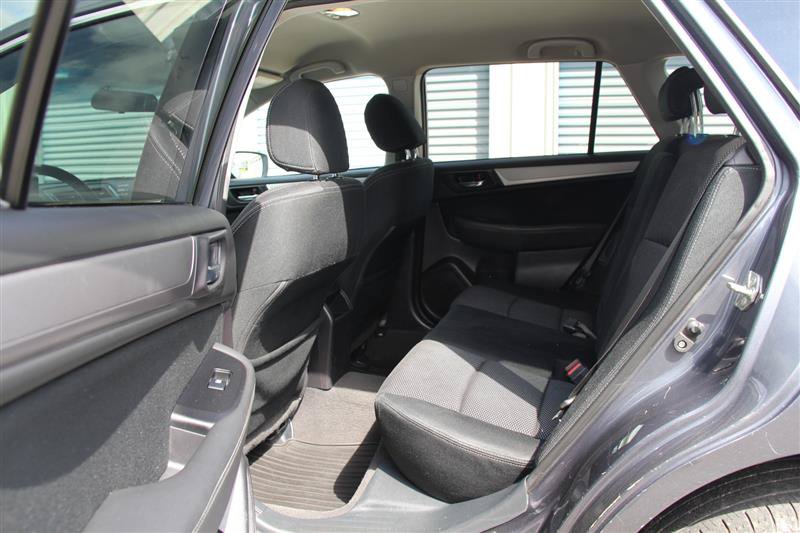 Used 2017 Subaru Outback 2.5i Premium AWD/4WD image 19