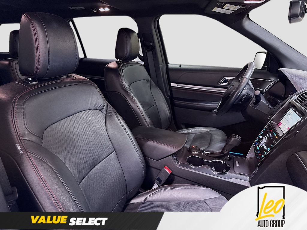 Used 2018 Ford Explorer Sport w/ Equipment Group 401A AWD/4WD image 32