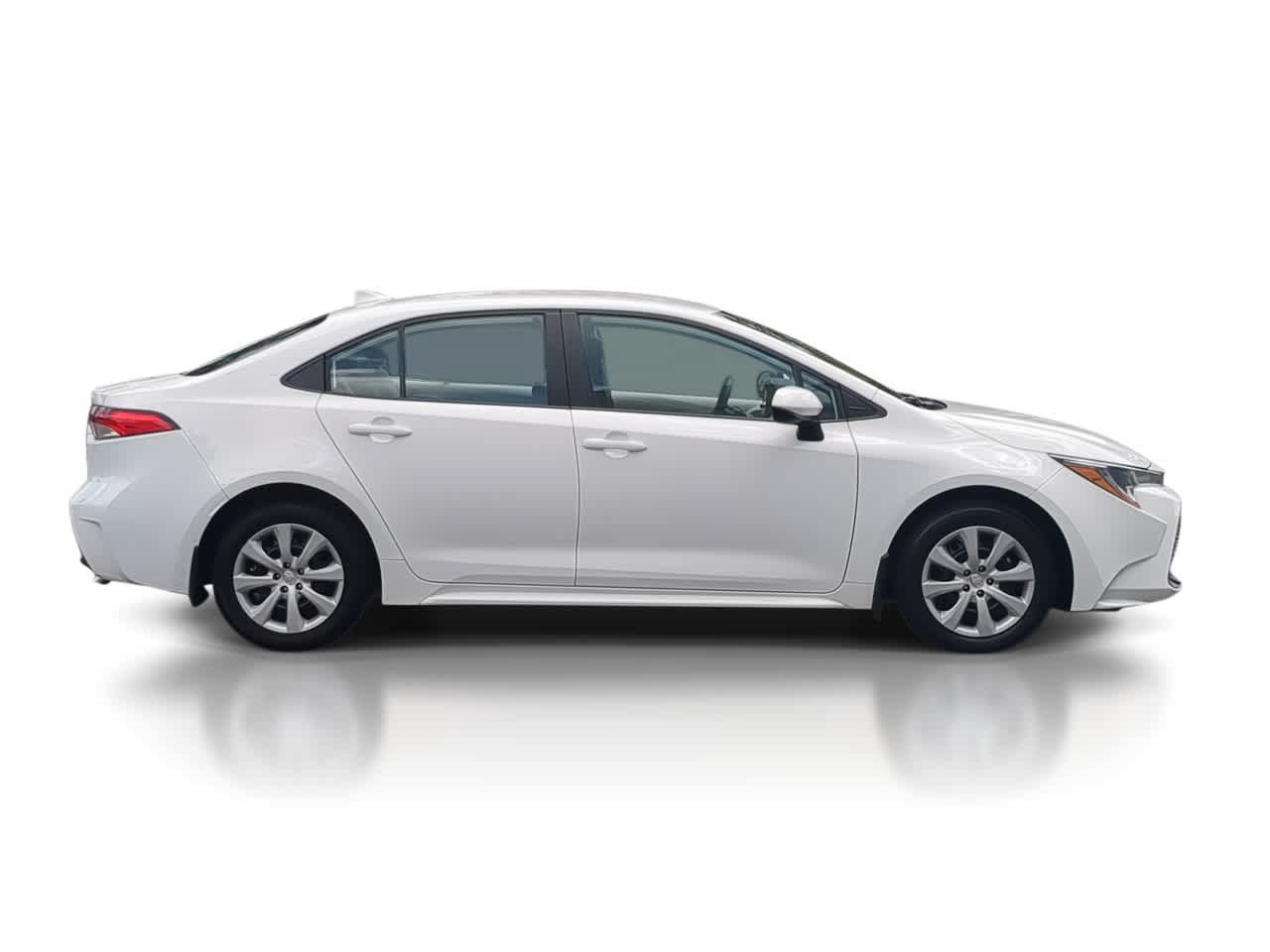 Used 2025 Toyota Corolla LE FWD image 9