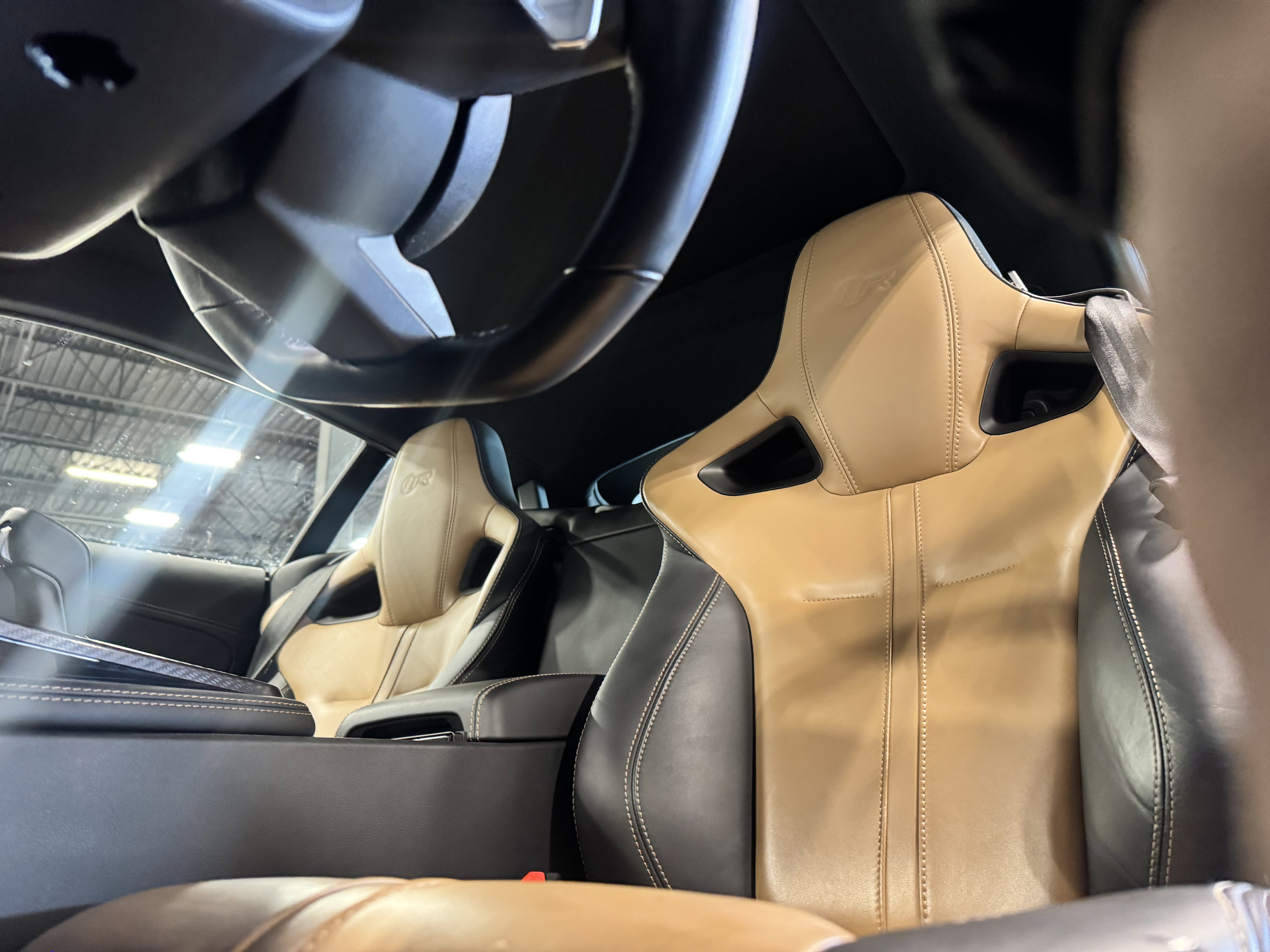 Used 2016 Jaguar F-TYPE R image 29