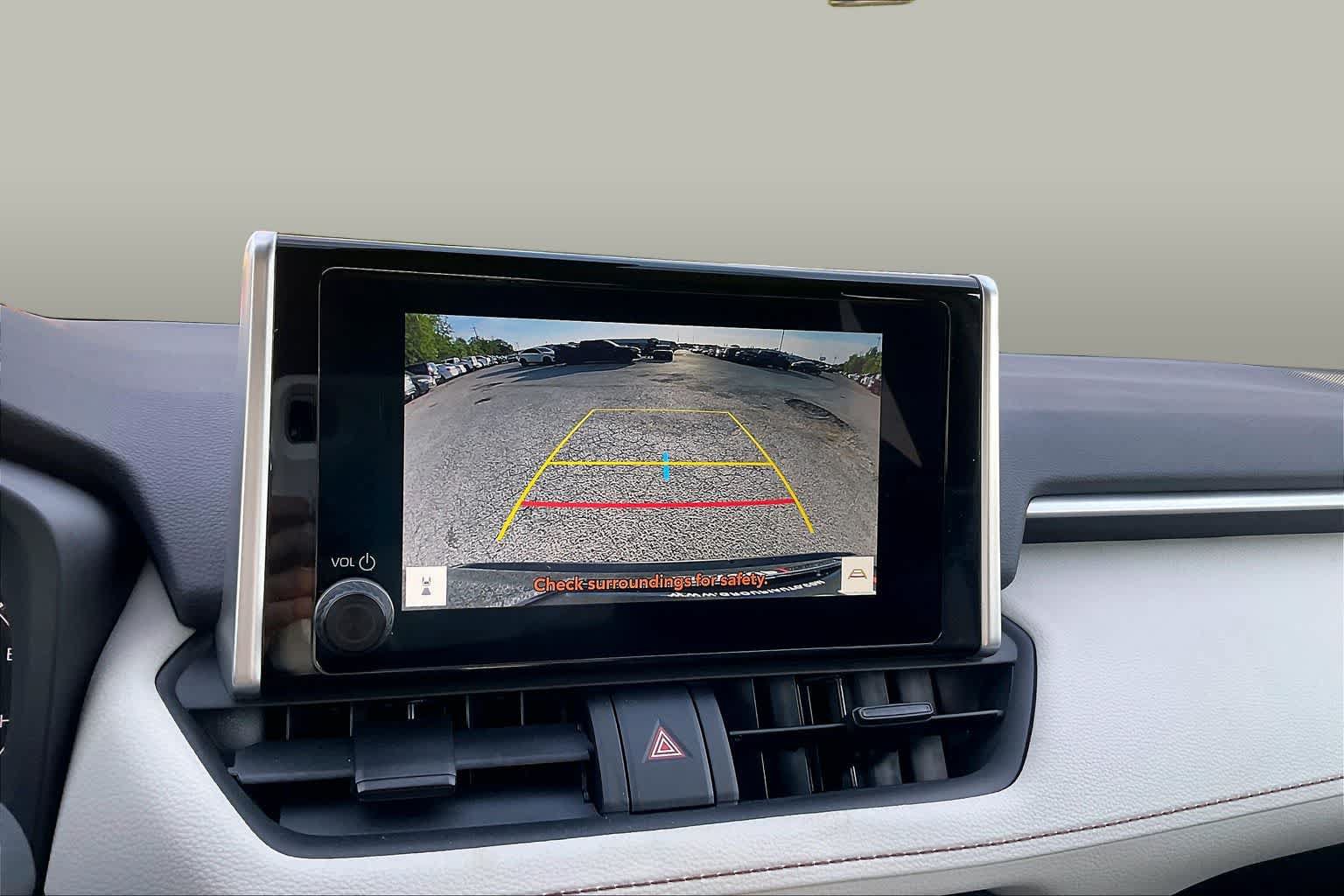 Used 2025 Toyota RAV4 XLE FWD image 26