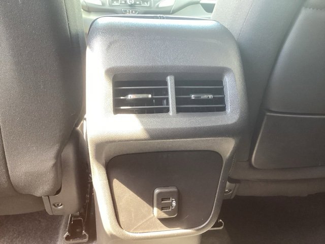 Used 2024 GMC Terrain SLE image 34