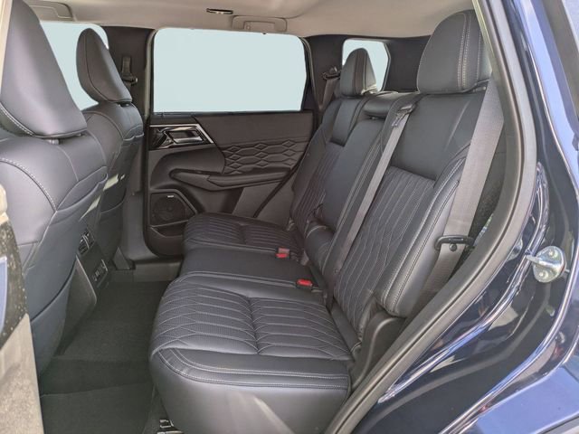 New 2026 Mitsubishi Outlander SEL image 15