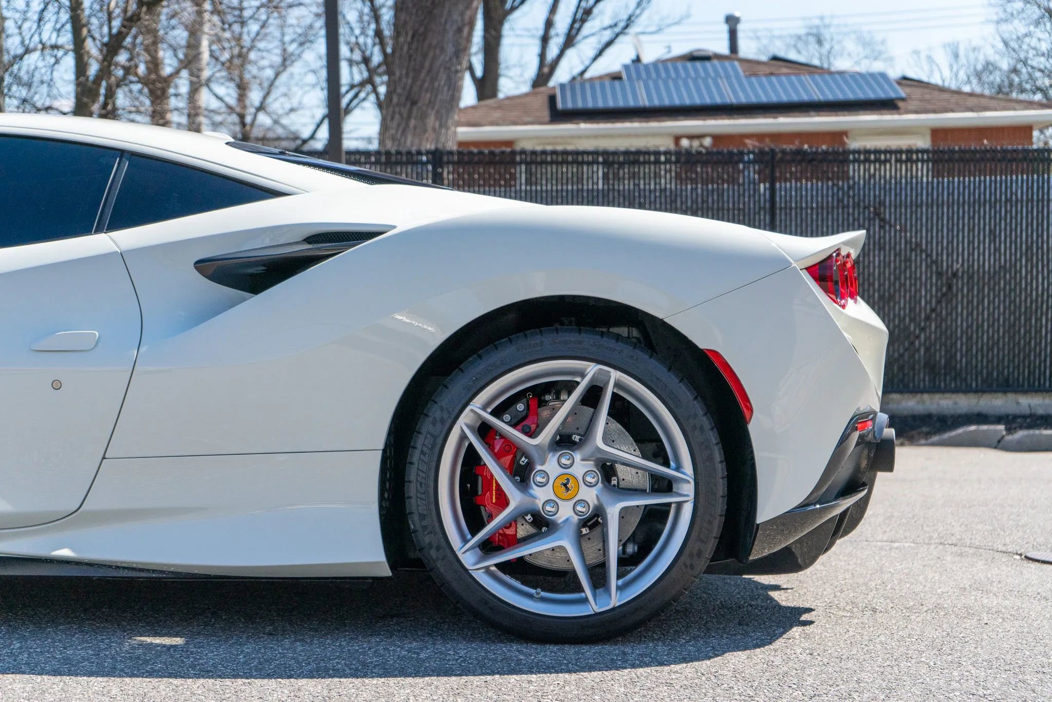 Used 2021 Ferrari F8 Tributo image 23