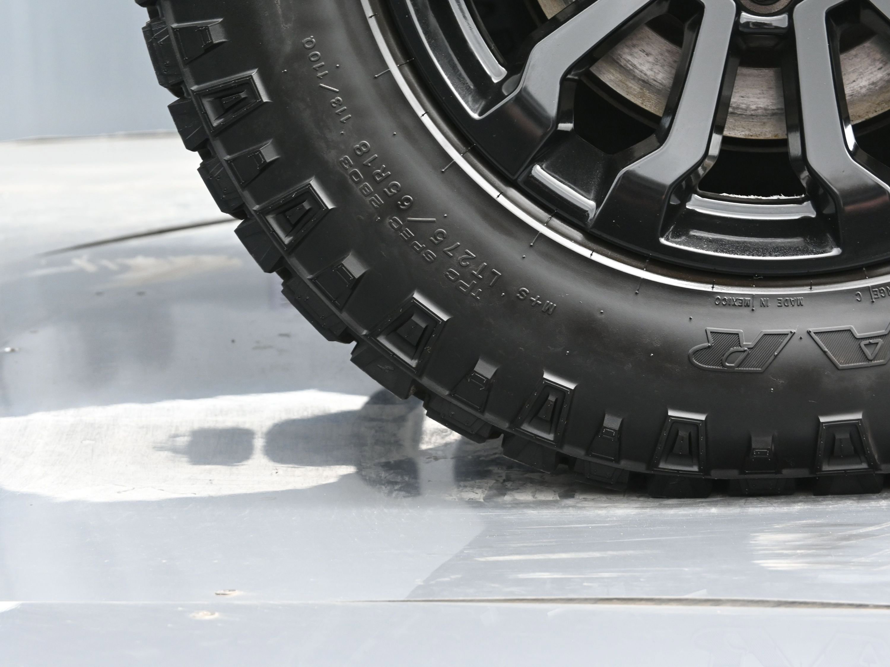 Used 2022 GMC Sierra 1500 AT4X image 45