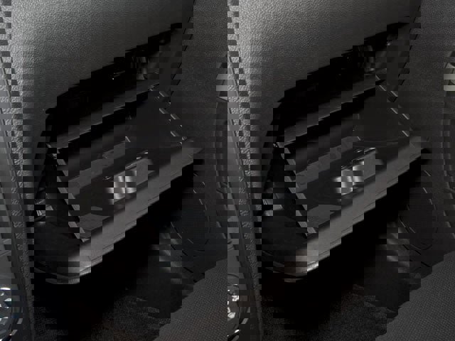 Used 2010 Chevrolet HHR LT FWD image 16