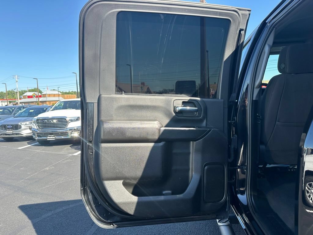 Used 2025 Chevrolet Silverado 2500 Custom w/ Custom Convenience Package AWD/4WD image 6