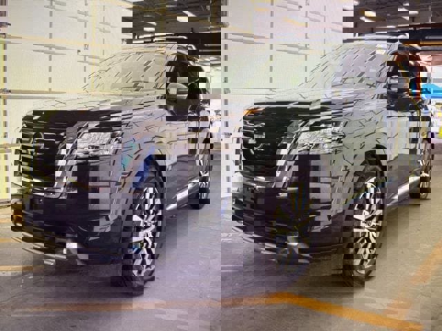 Used 2022 Nissan Pathfinder Platinum w/ Cargo Package image 3