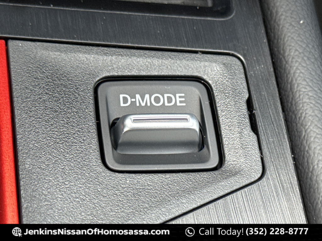 New 2026 Nissan Kicks SR w/ Cold Weather Package FWD image 38