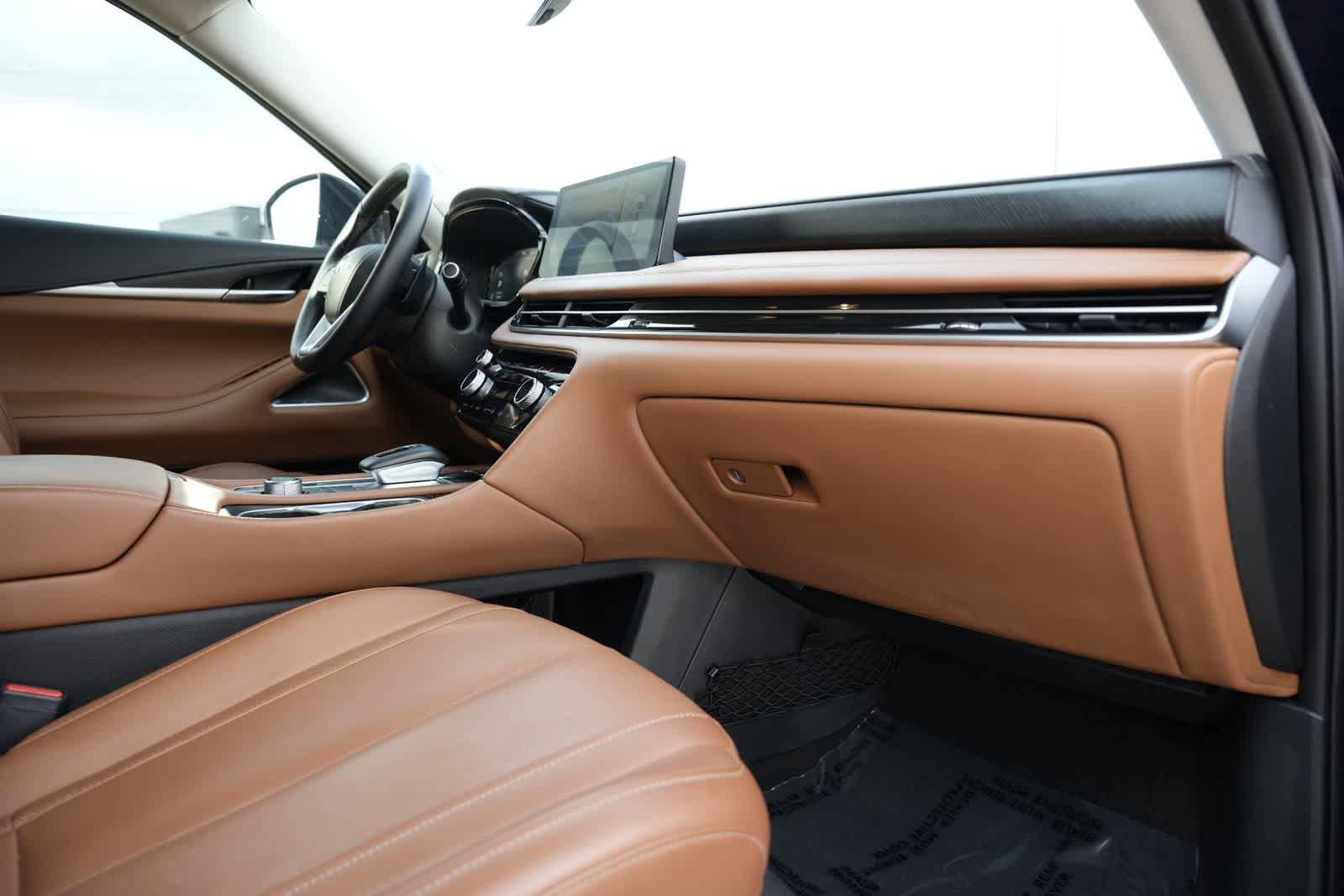 Certified 2023 INFINITI QX60 Sensory w/ Cargo Package AWD/4WD image 22