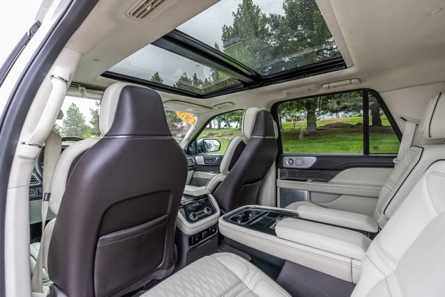 Used 2019 Lincoln Navigator Black Label AWD/4WD image 14
