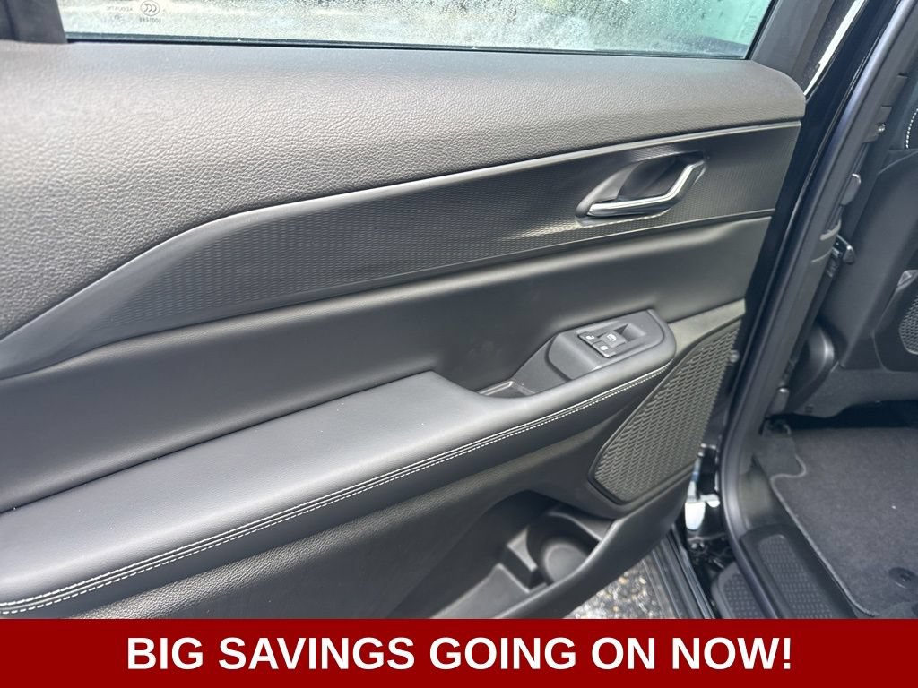 New 2025 Jeep Grand Cherokee L Laredo AWD/4WD image 38