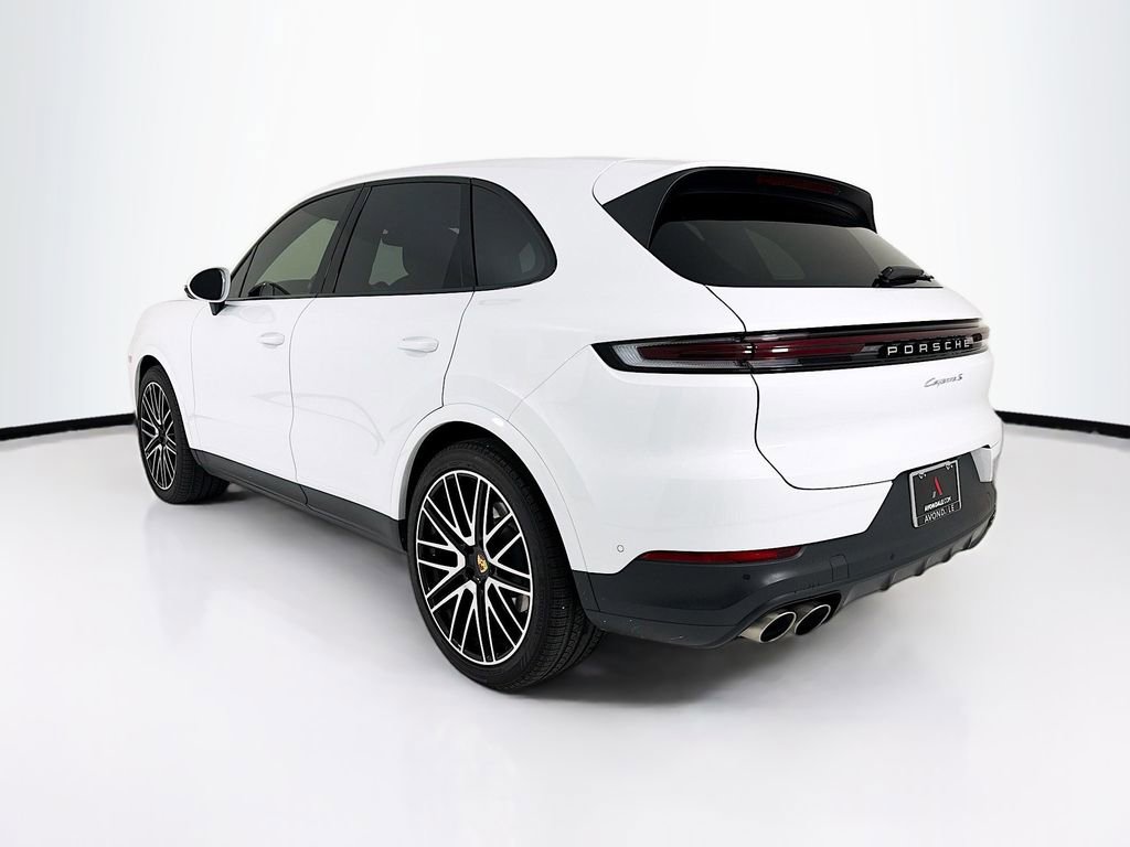Certified 2024 Porsche Cayenne S AWD/4WD image 3