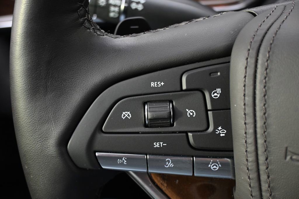 Certified 2024 Cadillac Escalade Sport Platinum w/ LPO, ONYX Package image 37