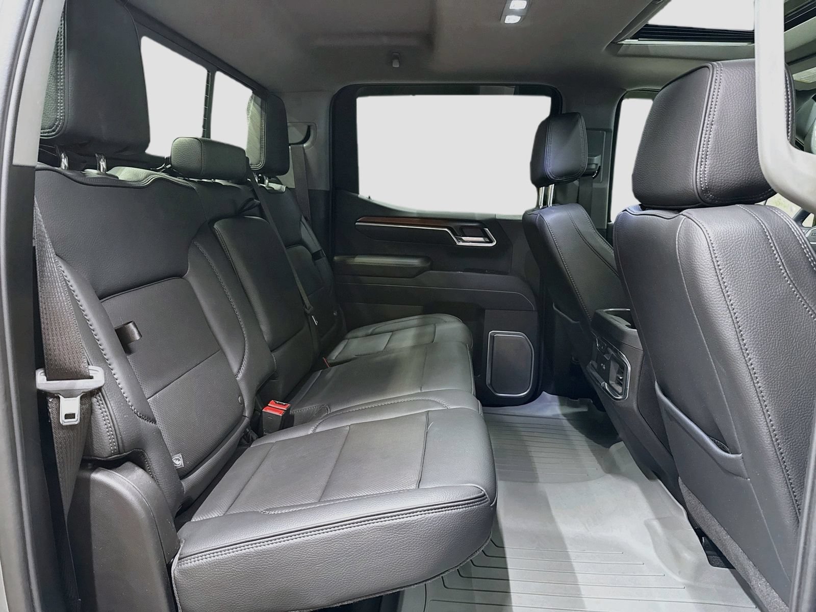 Used 2026 GMC Sierra 1500 Denali w/ Denali Reserve Package AWD/4WD image 32