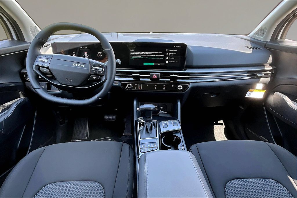 New 2027 Kia Sportage LX FWD image 5