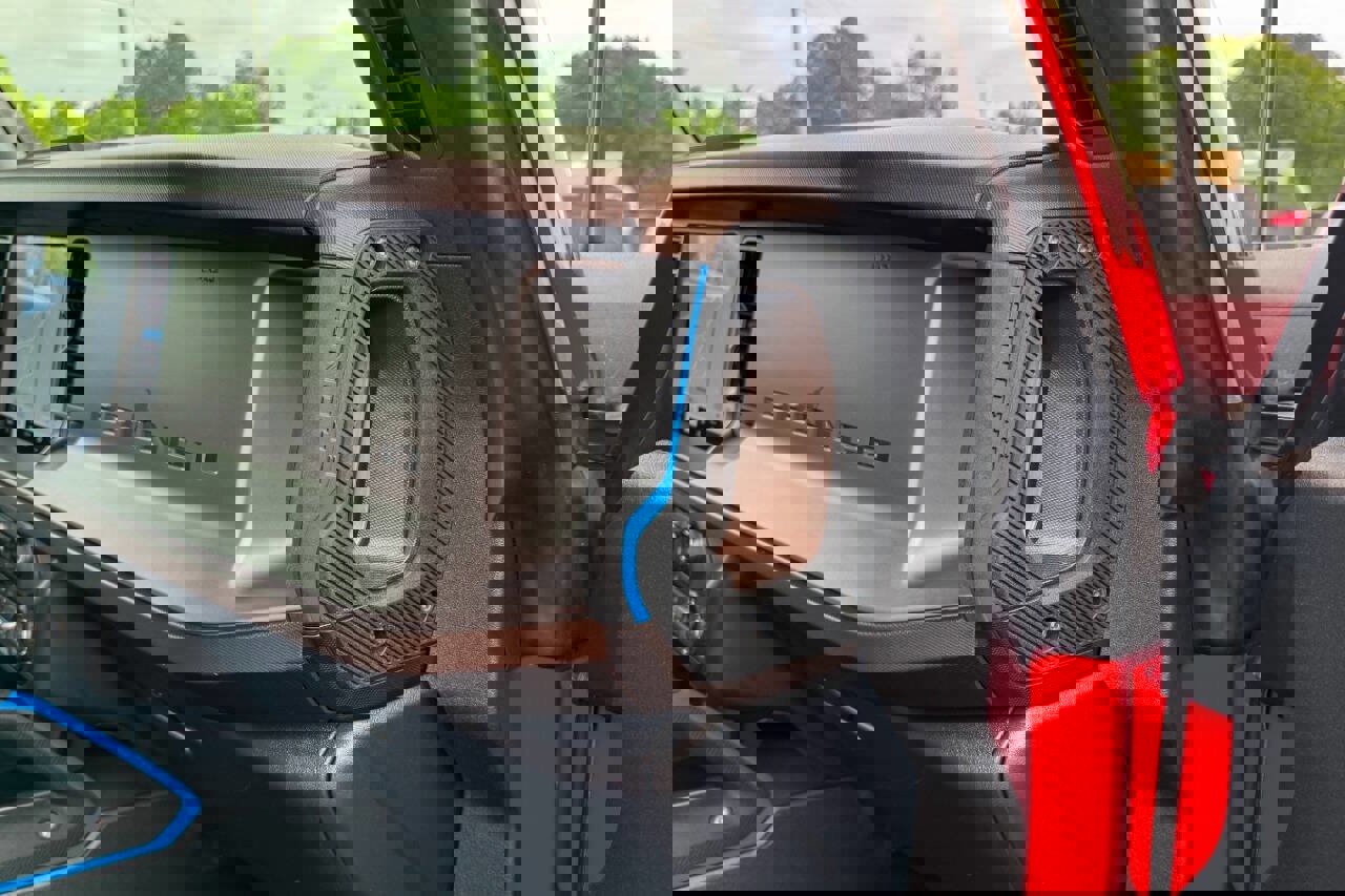 Used 2023 Ford Bronco Outer Banks image 12