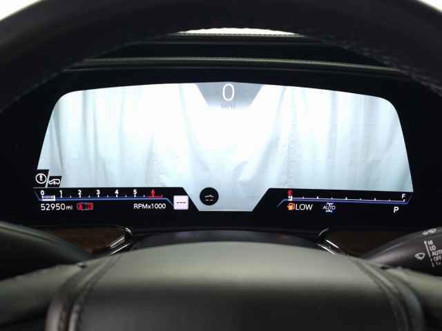 Used 2021 Cadillac Escalade Premium Luxury Platinum image 28