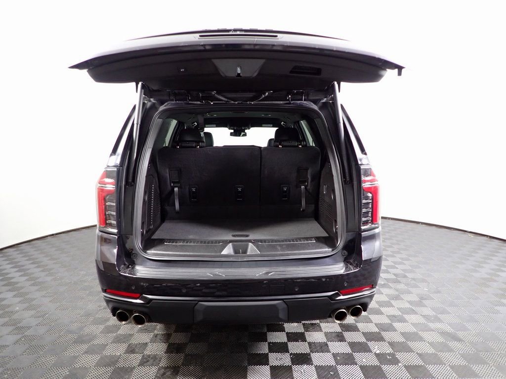 Used 2025 Chevrolet Tahoe Z71 image 17