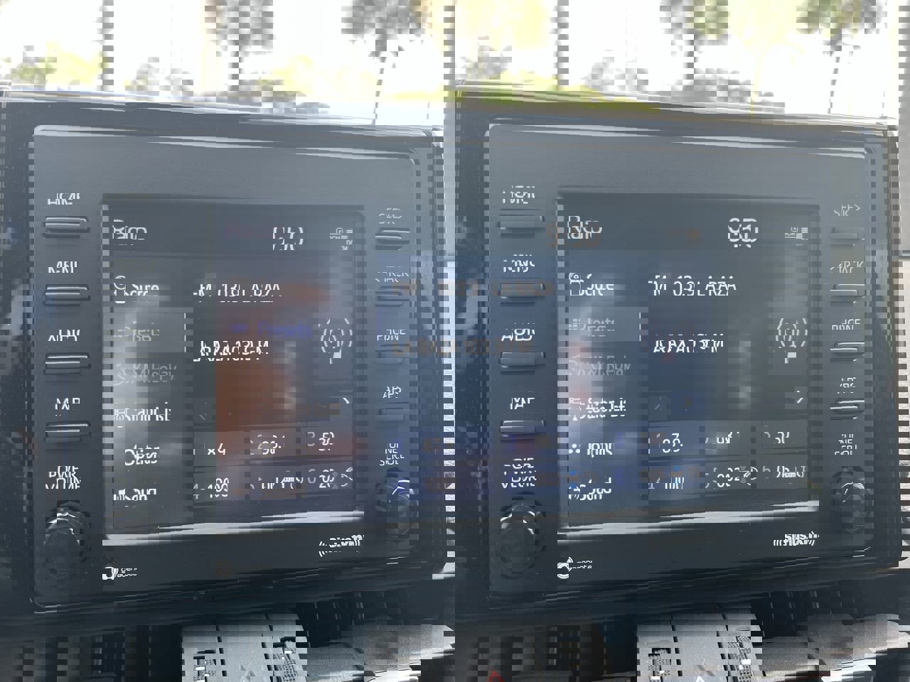 Used 2021 Toyota RAV4 XLE Premium image 23