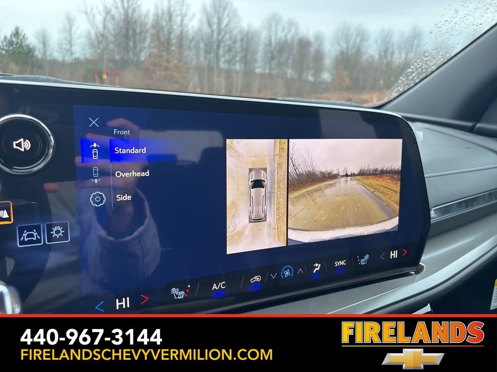 New 2026 Chevrolet Traverse LT w/ Driver Confidence Package FWD image 3