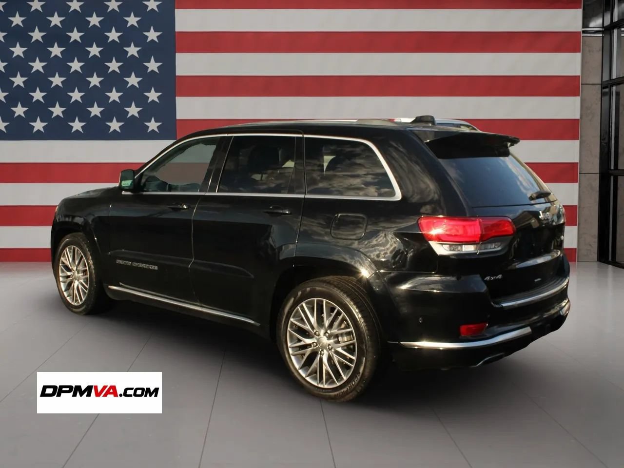 Used 2018 Jeep Grand Cherokee Summit w/ Platinum Series Group AWD/4WD image 5