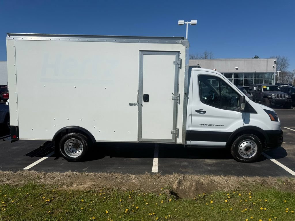 Used 2022 Ford Transit 350 DRW RWD image 7