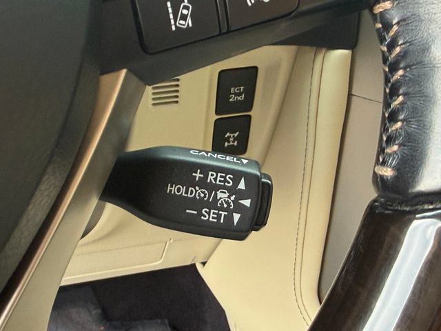 Used 2021 Lexus GX 460 Luxury w/ Off Road Package AWD/4WD image 19
